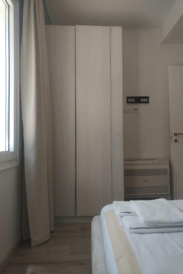Deluxe Sea Apartment Vlorë Buitenkant foto
