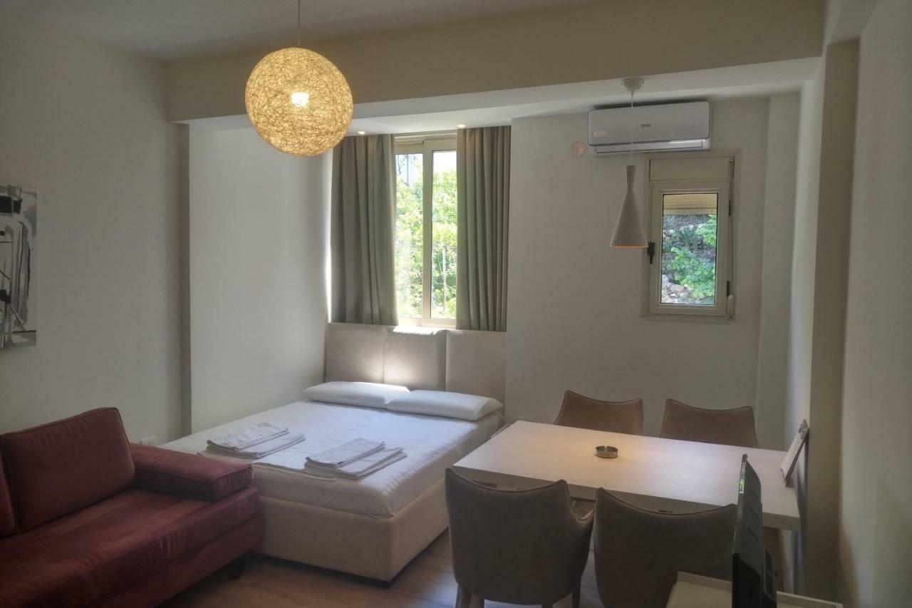 Deluxe Sea Apartment Vlorë Buitenkant foto
